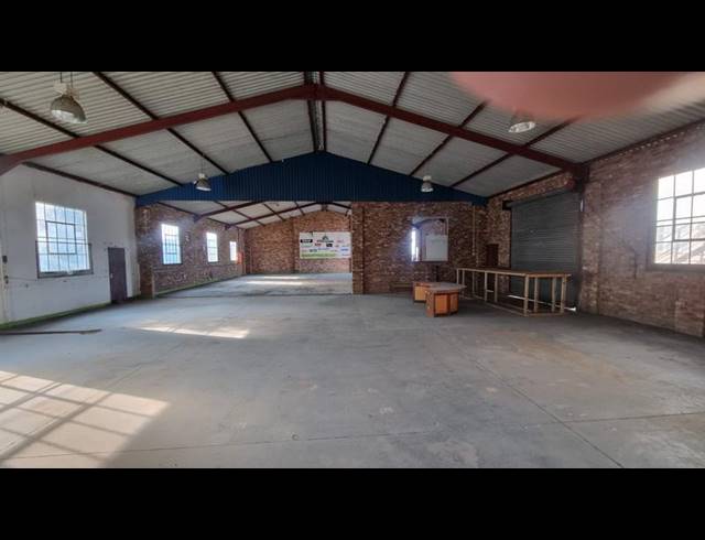 INDUSTRIAL PROPERTY TO RENT IN MERRIVALE